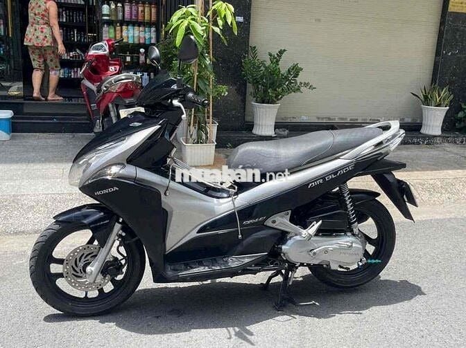 cần bán xe air blade 2012 xe nguyên rin
