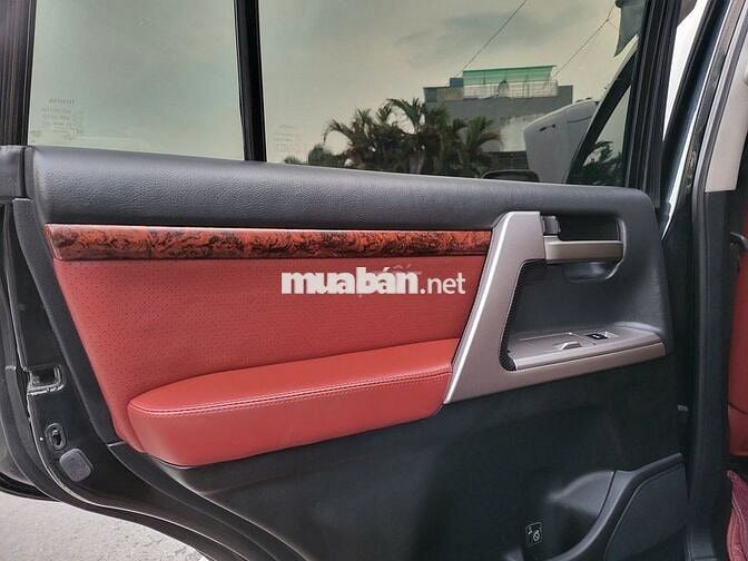 Toyota Land Cruiser nâng cấp Full LC300 2020