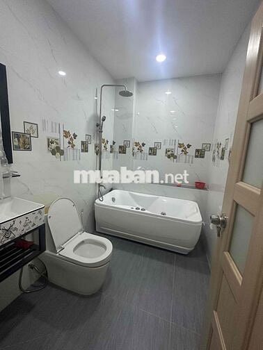 Nhà Phố Nguyễn Cửu Phú , DT 4x18,7 , 3PN ,3WC , SHR .