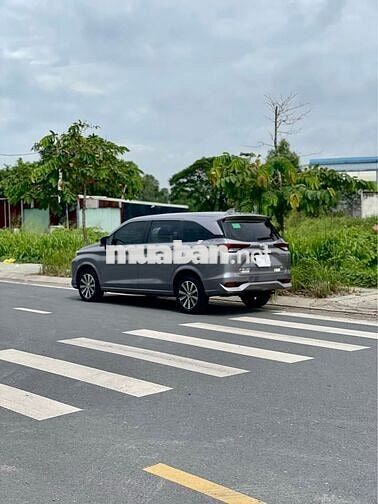 Toyota Avanza Premio 2022 CVT - 54992 km