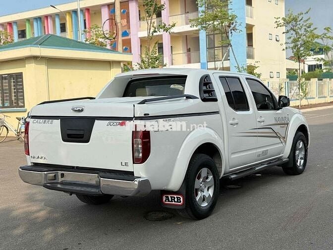 Nissan Navara 2013 LE 2.5MT 4WD - 150000 km