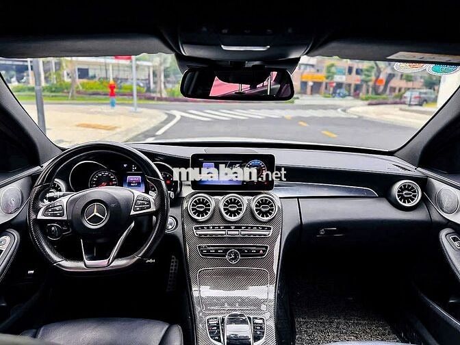 Mercedes Benz C300 AMG model 2018 Full option