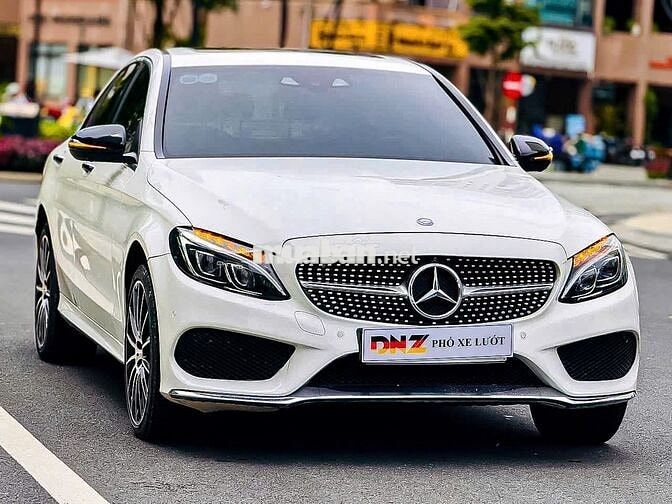 Mercedes Benz C300 AMG model 2018 Full option
