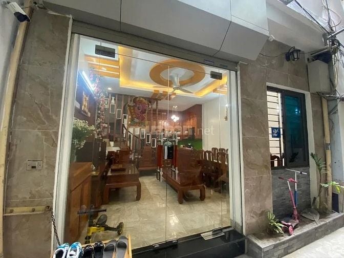 Bán gấp siêu phẩm Cầu Giấy, ô tô đỗ cửa, MT 5m, giá nhỉnh 12 tỷ