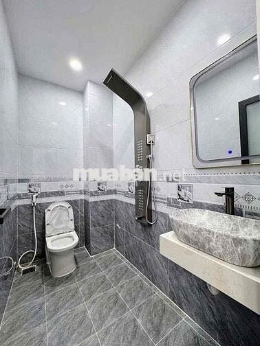 Nhà HƯƠNG LỘ 2 [4x14, 2lầu, 4pn, 3toilet] sẵn 4máy lạnh