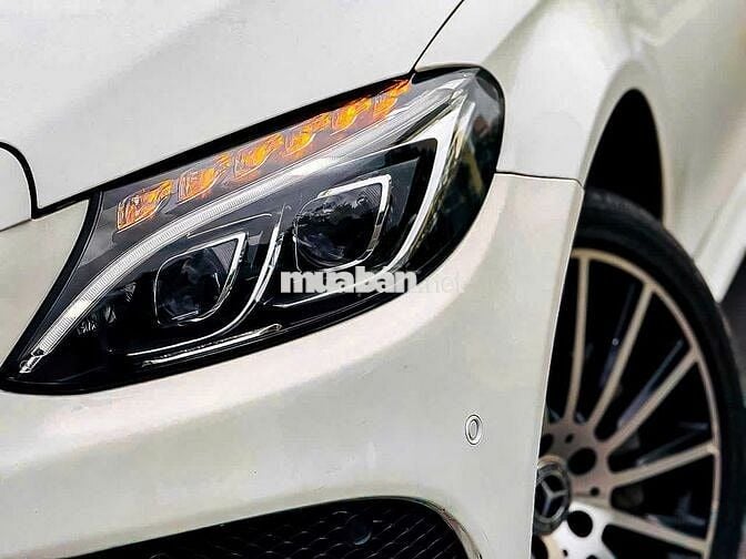 Mercedes Benz C300 AMG model 2018 Full option