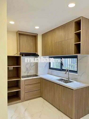 NHÀ PHỐ MỚI XÂY 100% 1Trệt, 1LỬNG,3LẦU, 5PN, 5WC FULL NỘI THẤT