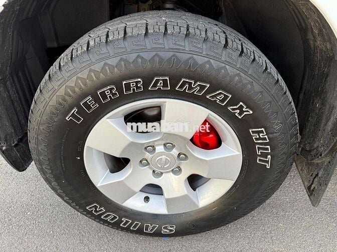 Nissan Navara 2013 LE 2.5MT 4WD - 150000 km