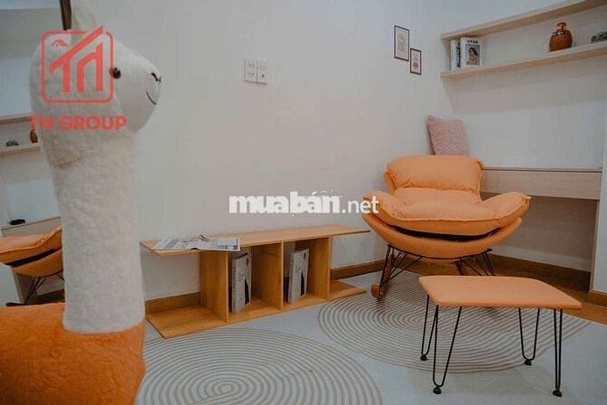 Tòa nhà 9pn khai thác Airbnb - Phố ẩm thực Phan Xích Long