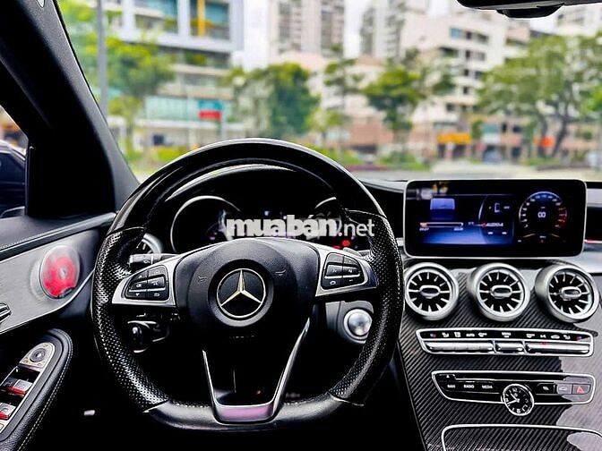 Mercedes Benz C300 AMG model 2018 Full option