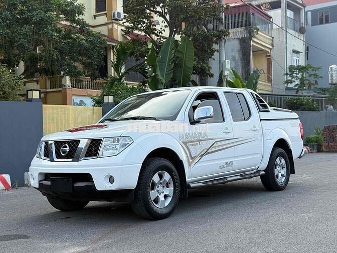 Nissan Navara 2013 LE 2.5MT 4WD - 150000 km