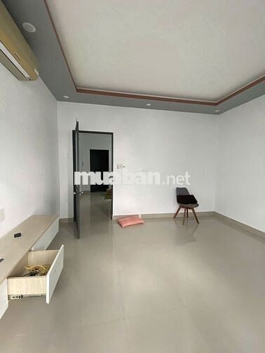 Nhà ngay trung tâm Quận 6 48M2 HXH 6.8 TỶ