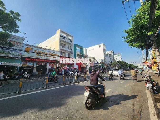 Bán nhà mặt tiền Nguyễn Thị thập 106, 6 mét vuông