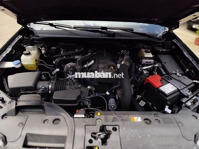 Ford Everest 2025 Titanium 2.0L 4x2 AT - 980 km
