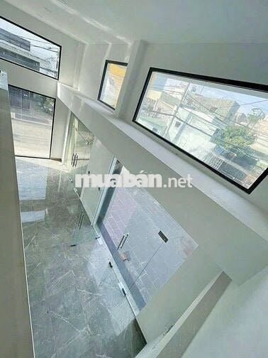Cho Thuê Nhà Đường Trịnh Đình Trọng, Quận Tân Phú - Ngang 8m Có Sân Xe