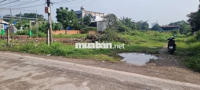 Cần bán lô đất thổ cư.
Giá bán 4,5 tỷ thương lượng