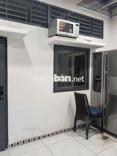 nhà đẹp 1 lầu 2pn 2wc gần ngã tư bình triệu