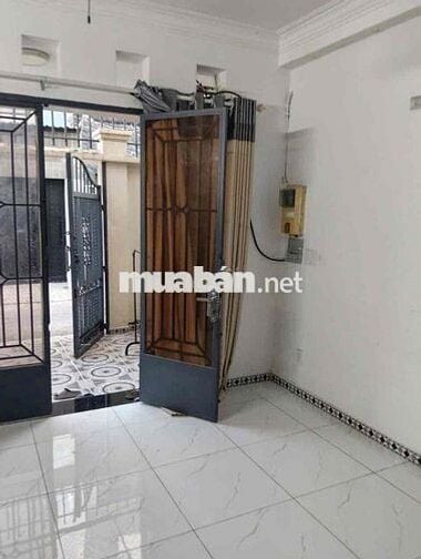 nhà đẹp 1 lầu 2pn 2wc gần ngã tư bình triệu