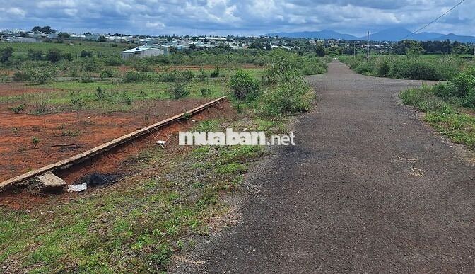Đất  KCN Trà Đa, Plei Ku, Gia Lai. Dtich 427m2, giá đtư chỉ 4,8 tỷ