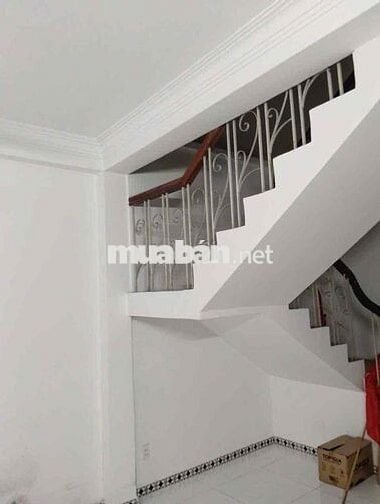 nhà đẹp 1 lầu 2pn 2wc gần ngã tư bình triệu