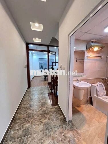 Nhà Cao Viên,DT 33mX3T,.Ôtô đỗ cửa.gần CỤM CN THANH OAI,Giá chỉ 2,5tỷ