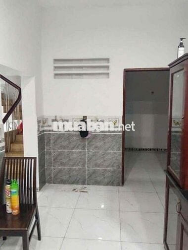 nhà đẹp 1 lầu 2pn 2wc gần ngã tư bình triệu