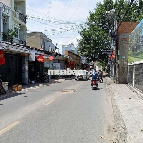 Đất đẹp rẻ nhất Thạnh Xuân. Hai mặt Hẻm xe tải thông. Nhanh mới kịp.