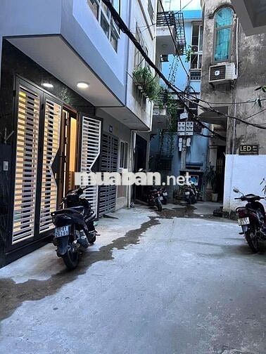 Nhà Cao Viên,DT 33mX3T,.Ôtô đỗ cửa.gần CỤM CN THANH OAI,Giá chỉ 2,5tỷ