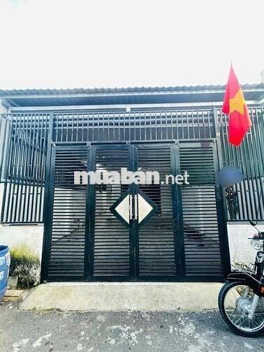 Nhà cấp 4 DT 125m2 hẻm xe hơi gần Phạm Văn Đồng- cầu vượt Linh Xuân