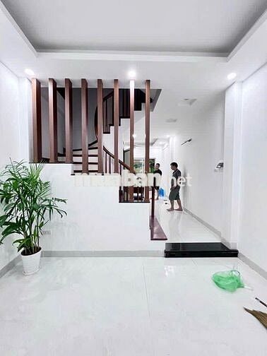 Nhà Cao Viên,DT 33mX3T,.Ôtô đỗ cửa.gần CỤM CN THANH OAI,Giá chỉ 2,5tỷ