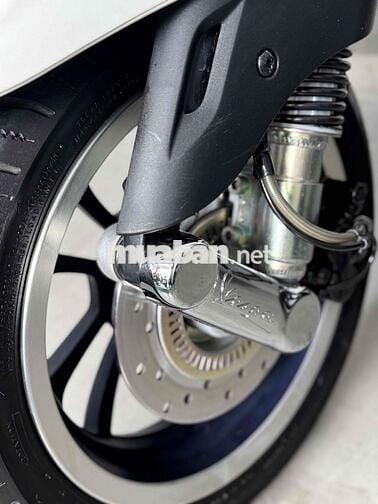Primavera Yacth Club . xe cọp 5500km zin