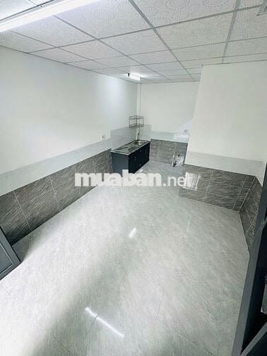 Nhà liền kề mới 100% Phú Hòa, Thủ Dầu Một Sạch đẹp như hình, đường oto