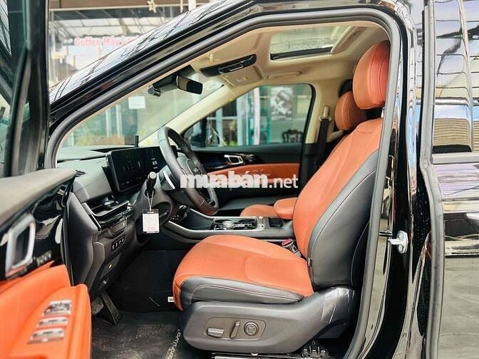 CARNIVAL SIG DẦU 2024 LƯỚT 6.000 KM NHƯ MỚI
