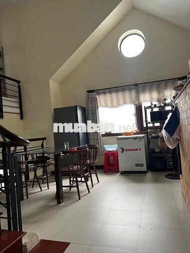 Nhà 1 trệt 1 lững lầu DT 250m2 tại đường 36 Linh Đông gần Kha Vạn Cân