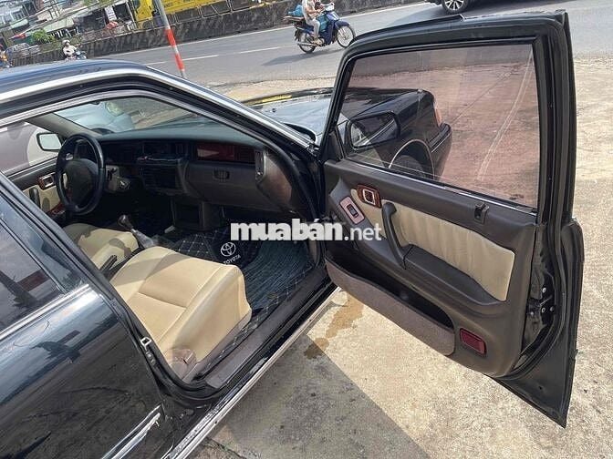 Toyota Crown 1993 Super Saloon 3.0 MT - 250000 km