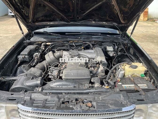 Toyota Crown 1993 Super Saloon 3.0 MT - 250000 km