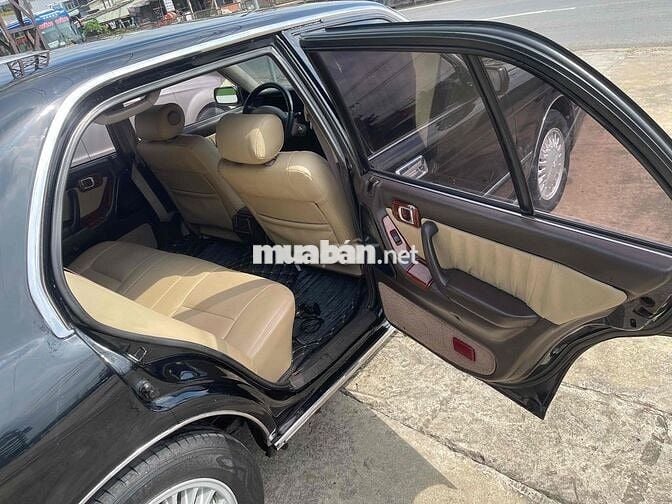 Toyota Crown 1993 Super Saloon 3.0 MT - 250000 km