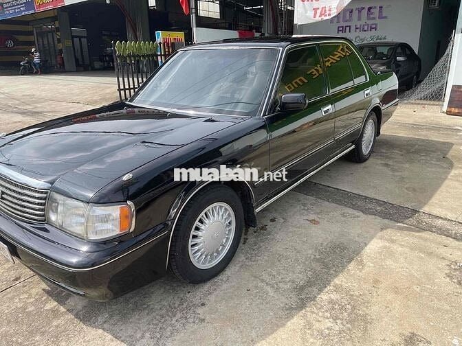 Toyota Crown 1993 Super Saloon 3.0 MT - 250000 km