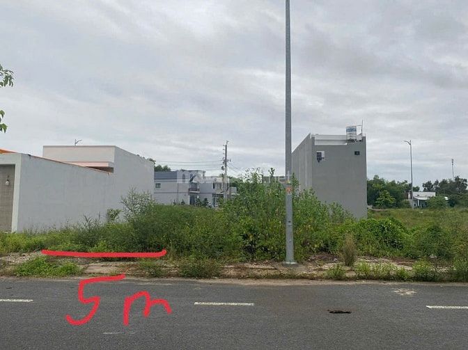 MT LÊ DUẨN – TRUNG TÂM THỊ XÃ KIẾN TƯỜNG - LA . DT 100m2 Giá 1.550TL