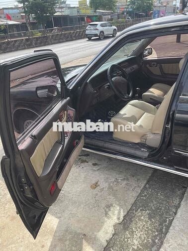 Toyota Crown 1993 Super Saloon 3.0 MT - 250000 km