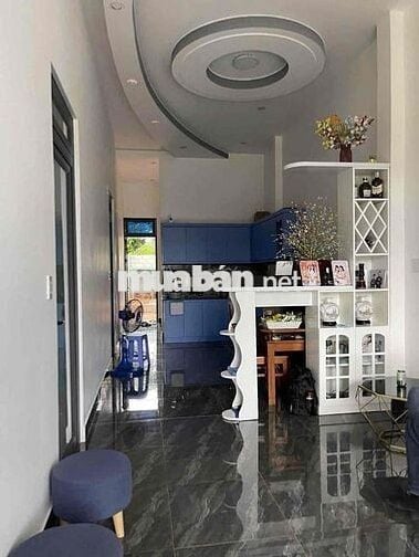 Ngân hàng siết nợ cần bán lỗ gấp lại nhà vườn 325m2 giá 900tr