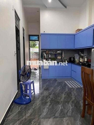 Ngân hàng siết nợ cần bán lỗ gấp lại nhà vườn 325m2 giá 900tr