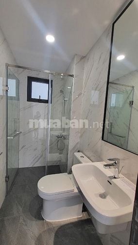 Bán căn hộ 02 Pn 02 Wc 03 mặt thoáng nhà mới ở ngay, đã có sổ hồng.
