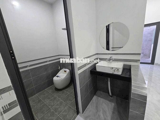 NHÀ MẶT TIỀN LỘ NHỰA VÀNH ĐAI MỚI 100%