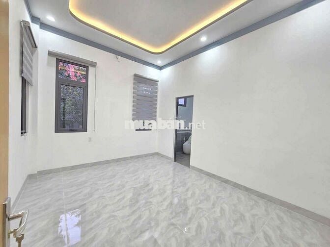 NHÀ MẶT TIỀN LỘ NHỰA VÀNH ĐAI MỚI 100%