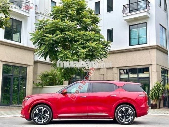 VinFast VF9 Plus 2025