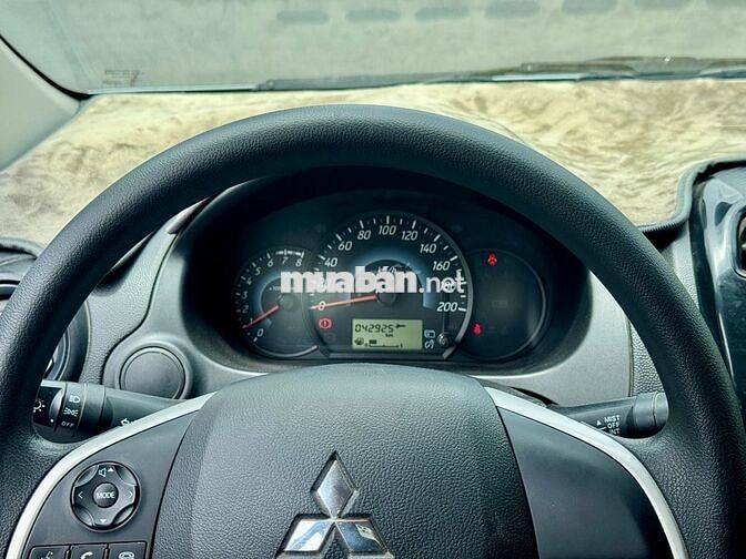 Mitsubishi Attrage MT 2022 - Màu trắng - 4v3km