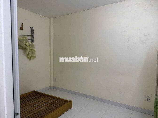 Cho thuê nhà 2 tầng Dương Thị Mười, gần CVPM Quang Trung