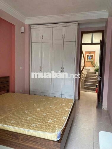 Cho thuê nhà Đào Tấn trung tâm quận Ba Đình 2 Ngủ 3 WC