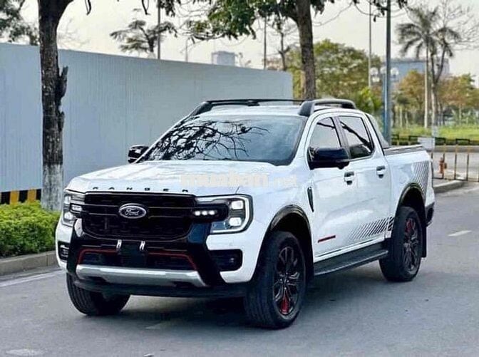 Ford Ranger giảm trước bạ kèm quà tặng khủng